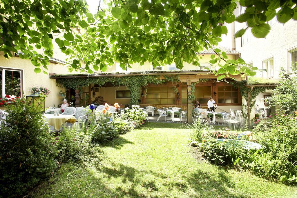 Bed and Breakfast Goldener Ochs Голлінг-ан-дер-Зальцах Екстер'єр фото