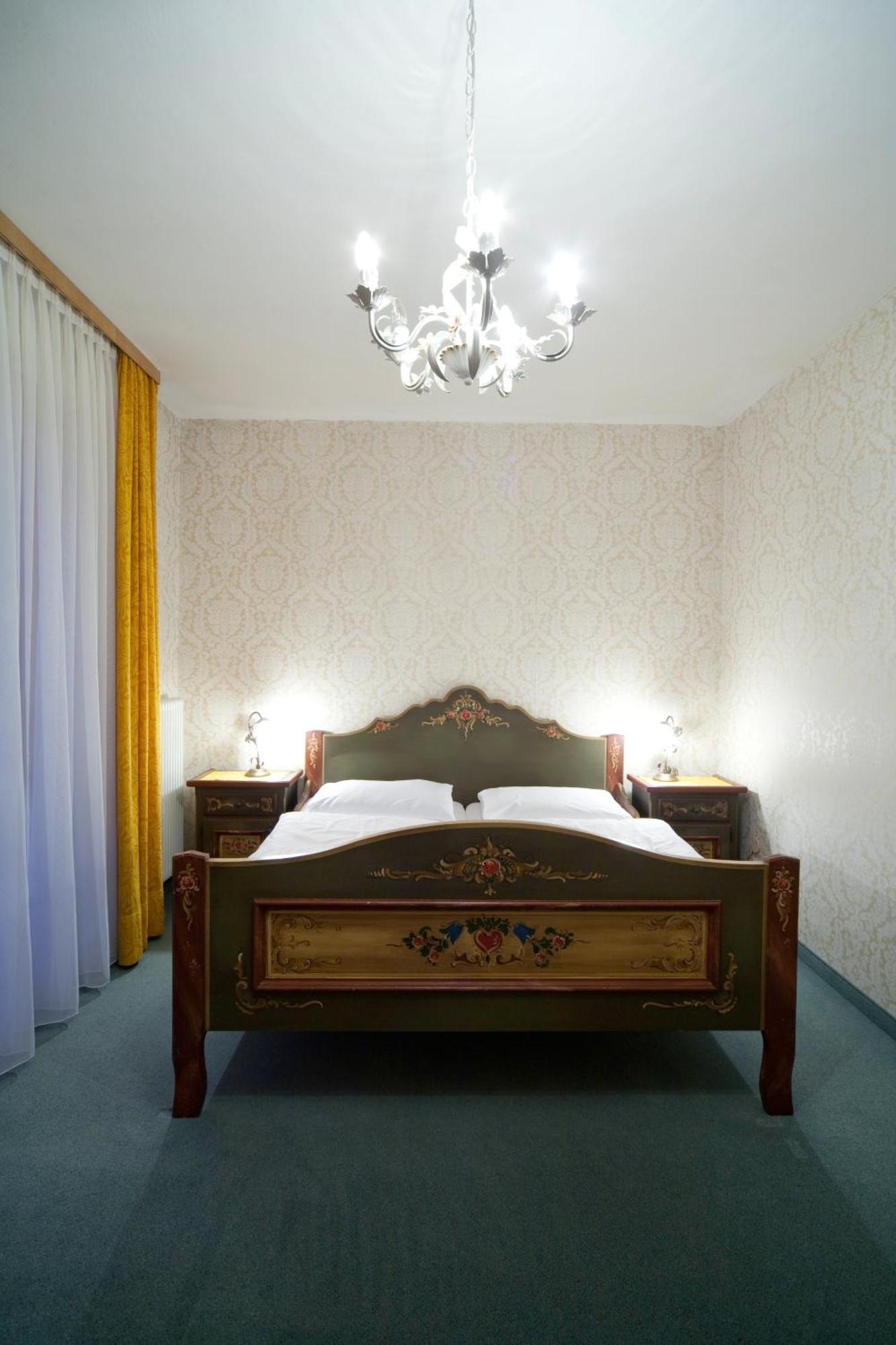 Bed and Breakfast Goldener Ochs Голлінг-ан-дер-Зальцах Екстер'єр фото